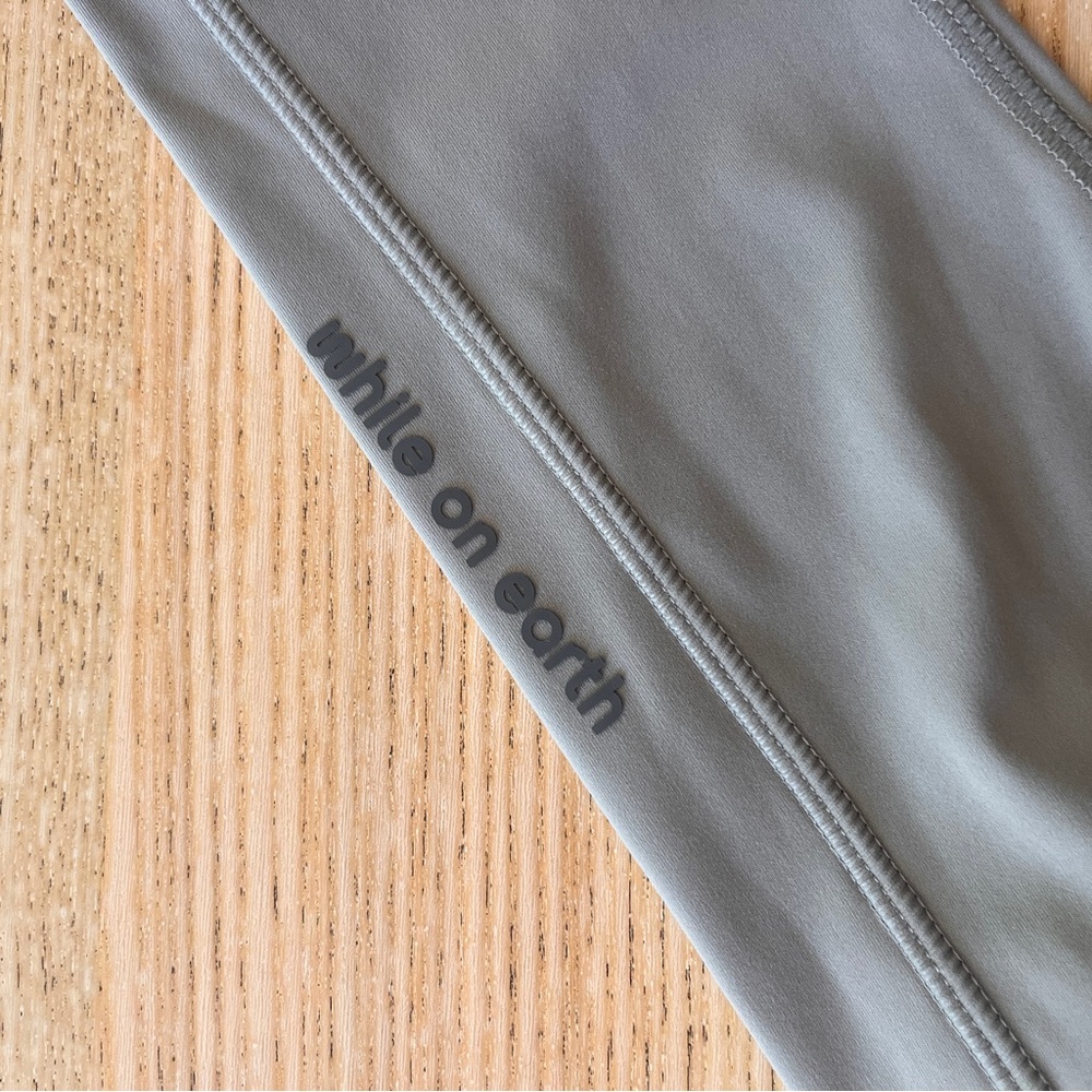Gray Women's Leggings - Picture 4 of 6